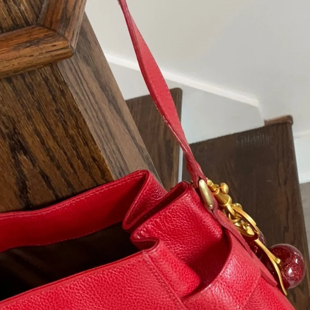 COACH Vintage Leather Madison Bucket Bag - Picture 7 of 12